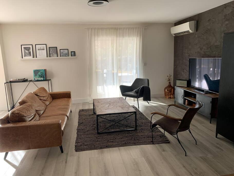 Villa Familiale 9 Pers Cabries Entre Aix Et Marseille 5 Min Gare Aix Tgv 15 Min Aeroport Mp Exterior photo